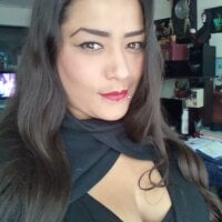 lylymonster's Offline Chat Room
