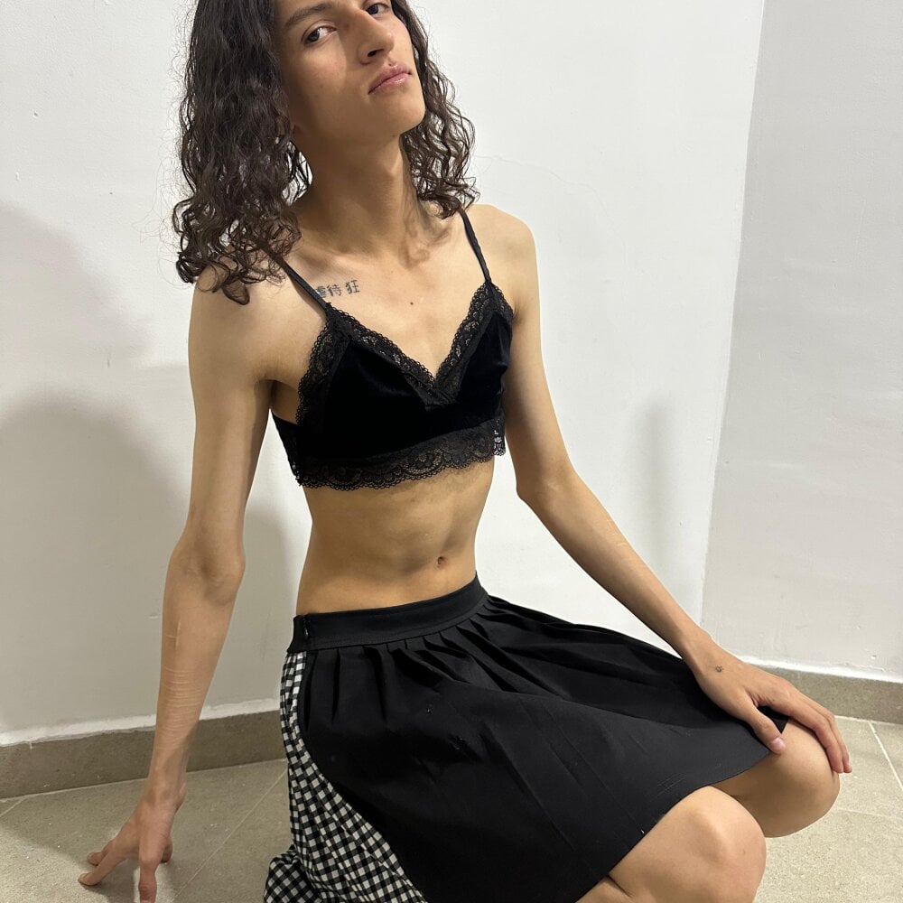 LIIAN_IVANOVN's Offline XXX Chat