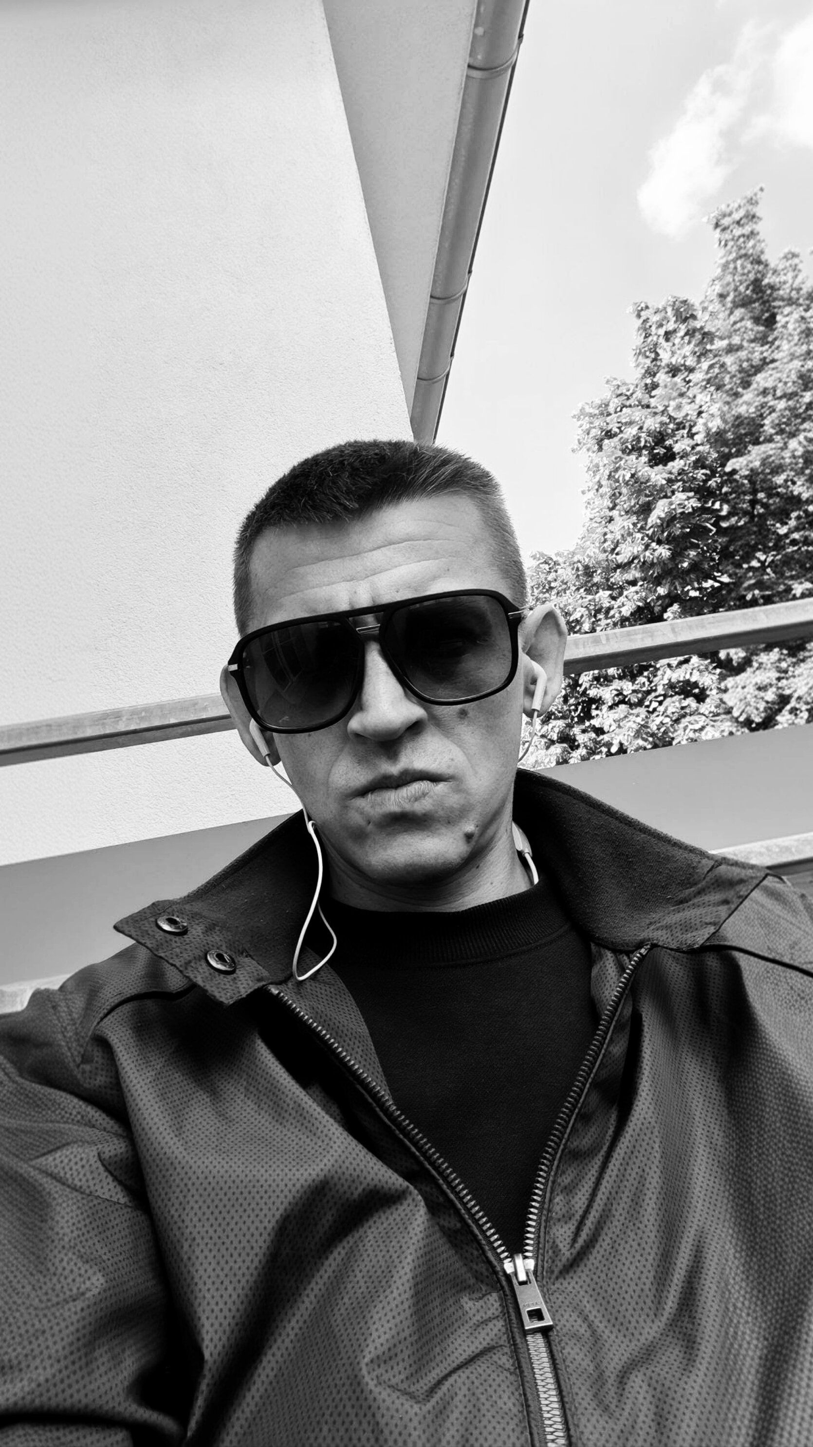 Dariusz_35