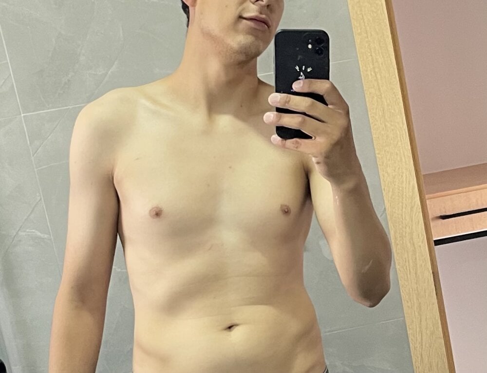 _santiago25 from stripchat