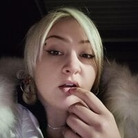 Malabuena420's Offline Chat Room