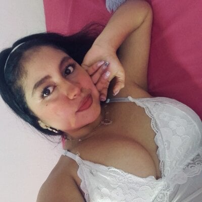 lola_clit on StripChat