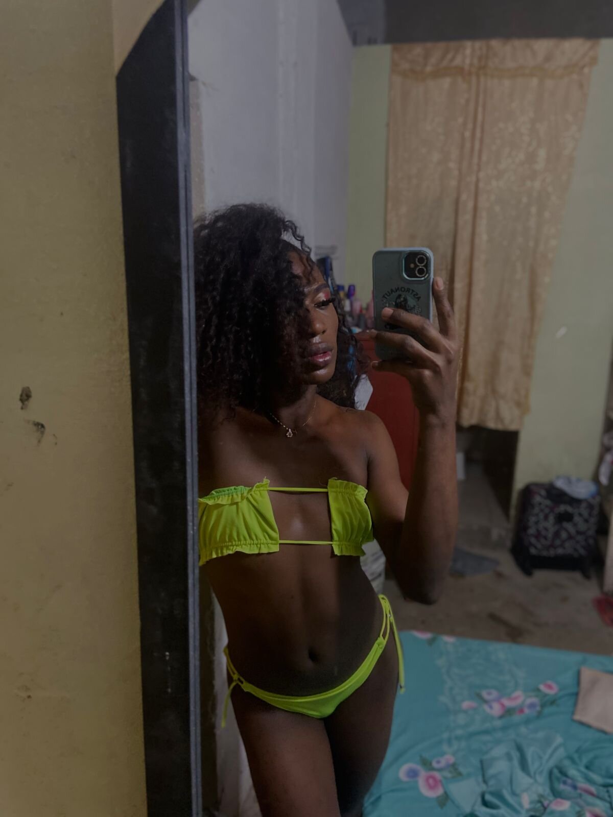 ebony_doll_xx