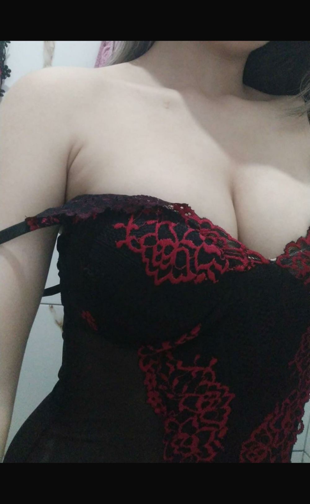 stripchat bella_scarlet webcam profile pic via livestrip-joy.com