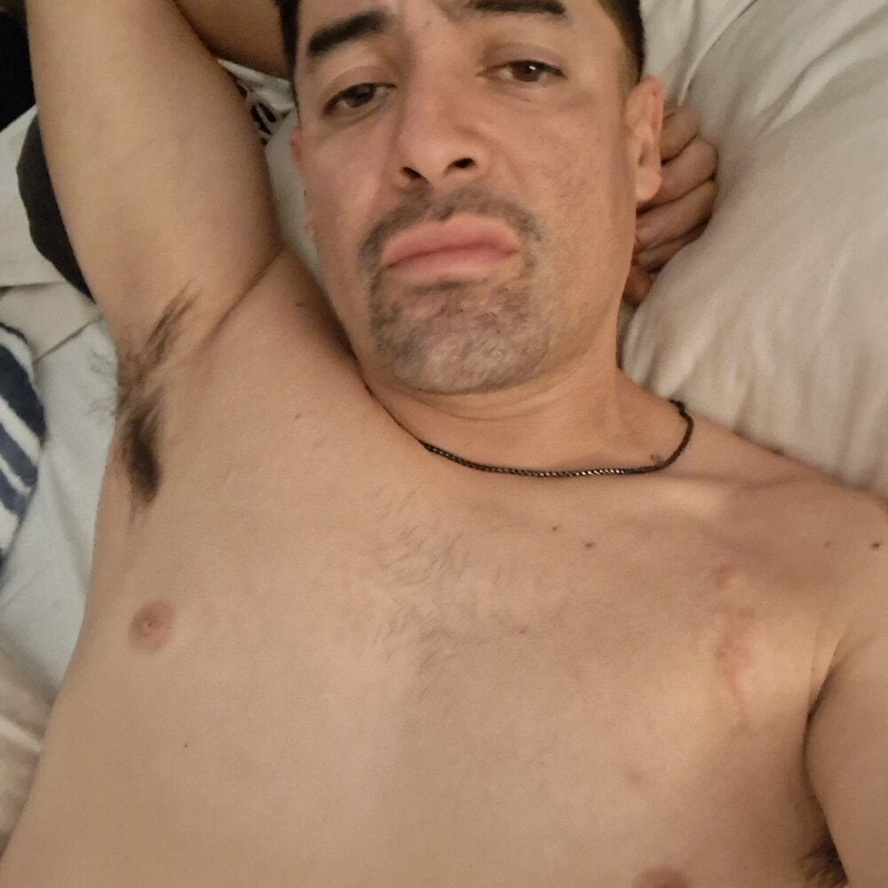 Hrnymanedawg13's Offline XXX Chat