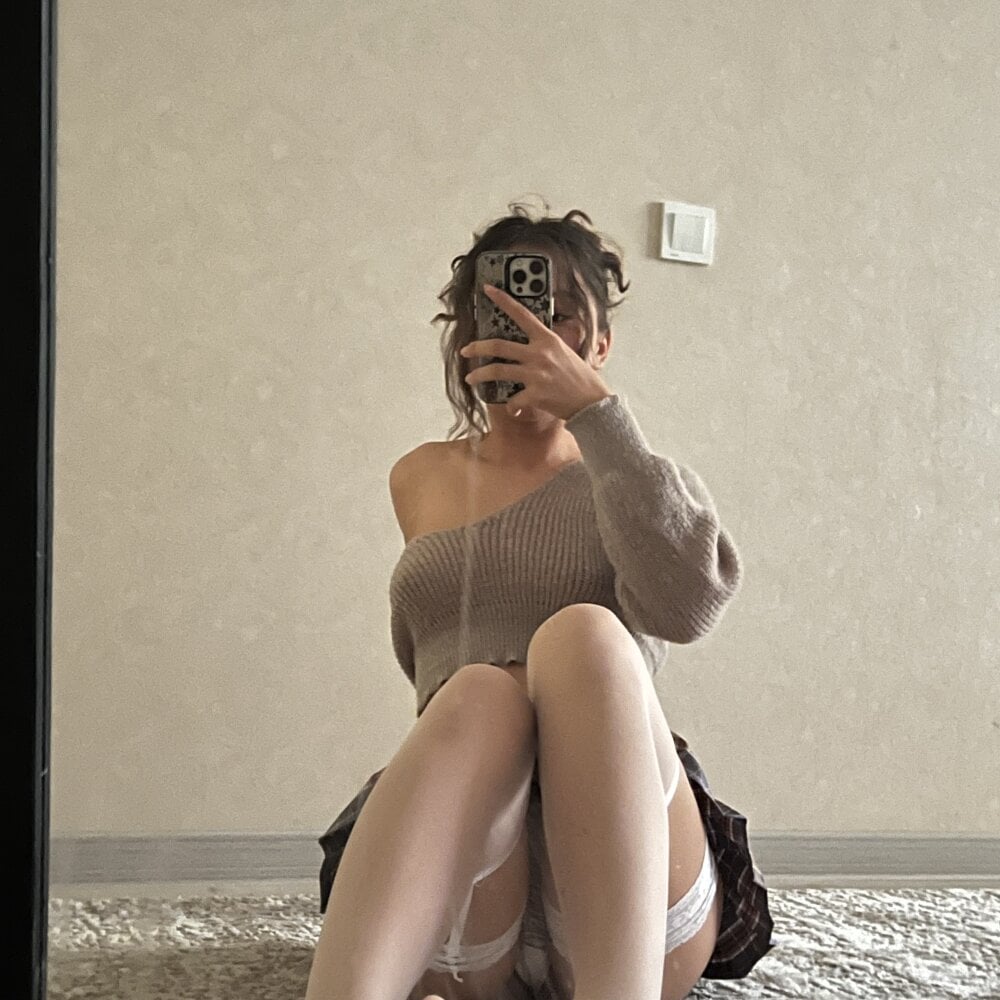 sexlivecamsites.com prancing_girl livesex profile in bisexual cams