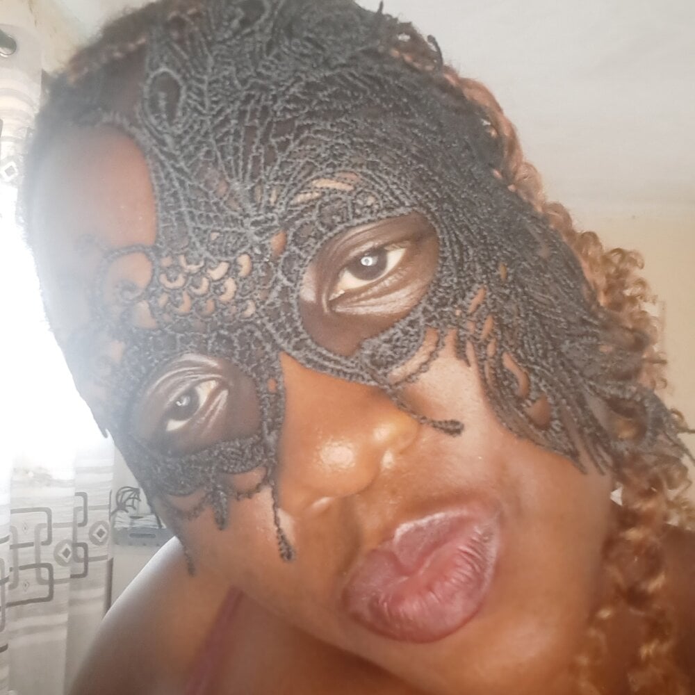 goddess_imara webcam profile - Kenyan