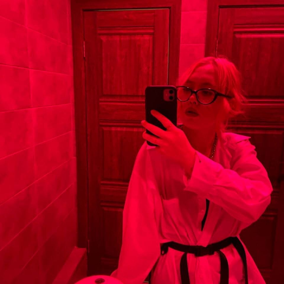 sexcityguide.com noracollins livesex profile in caucasian cams