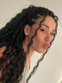 LaylaCruzRose's webcam live show