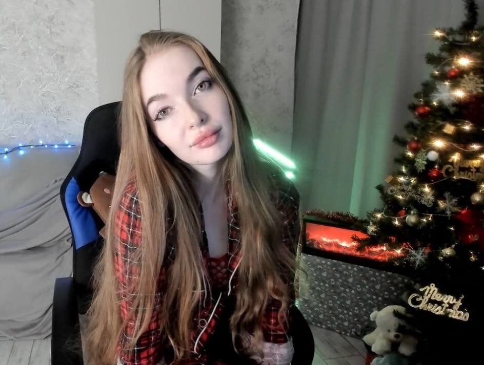 stripchat lissacain webcam profile pic via elivecams.com