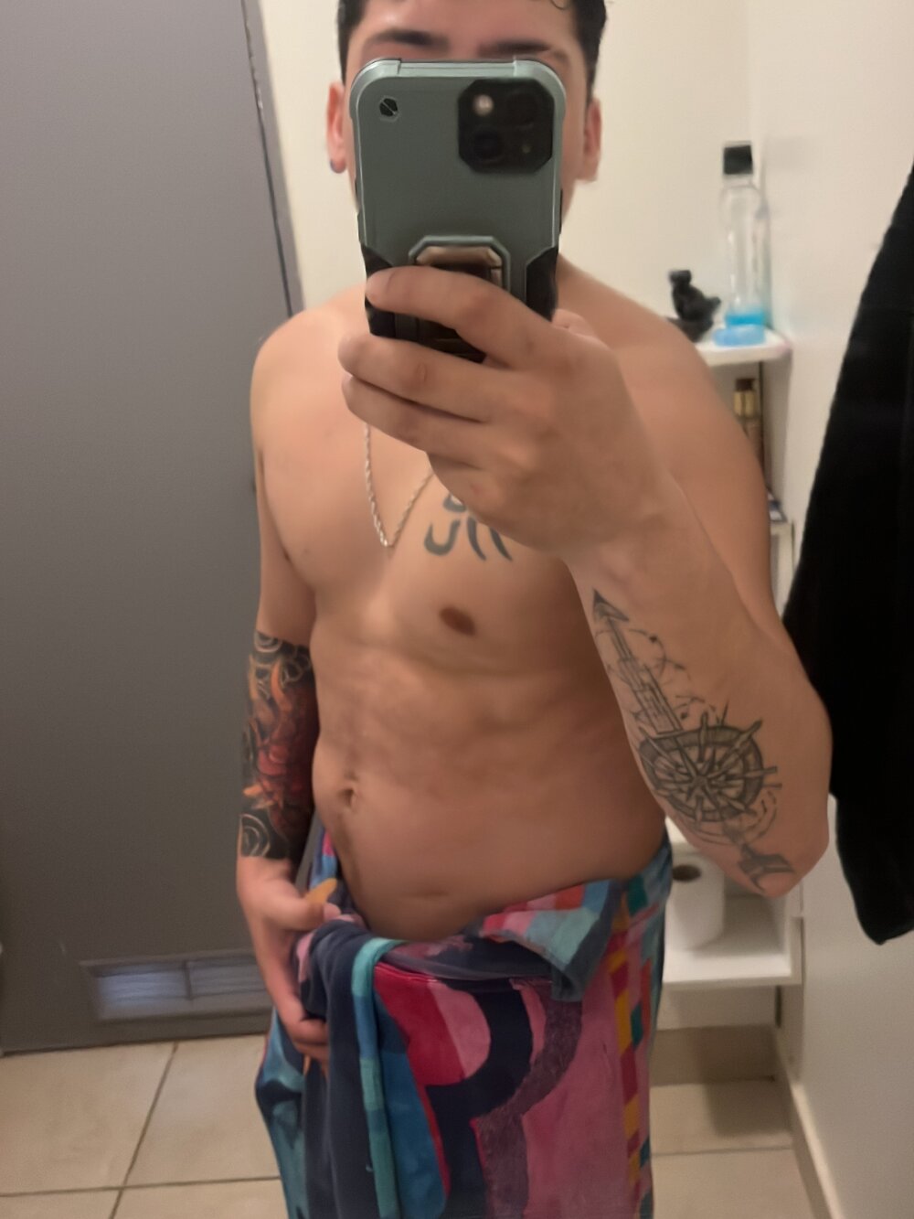 Aronxl's Offline XXX Chat