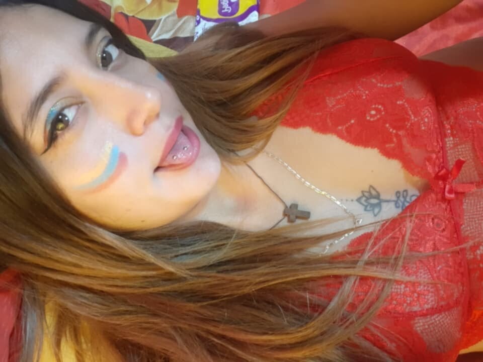 scarlehot4ux from stripchat