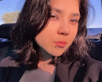 KhalilahGreis Live Cam on StripChat