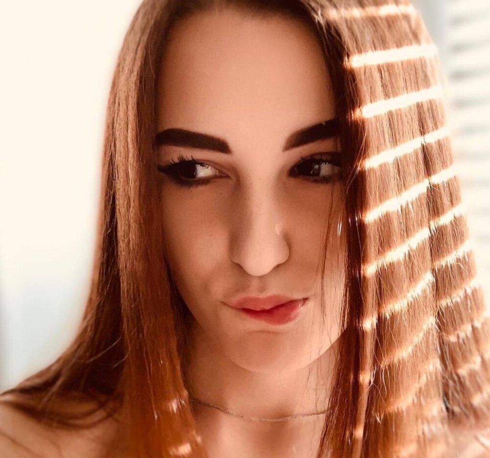 NancyWoodsf ⬜ webcam chat