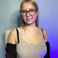 DakotaShark's Offline Chat Room