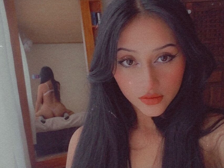 Live sex webcam photo for mari_mar69 #289984898