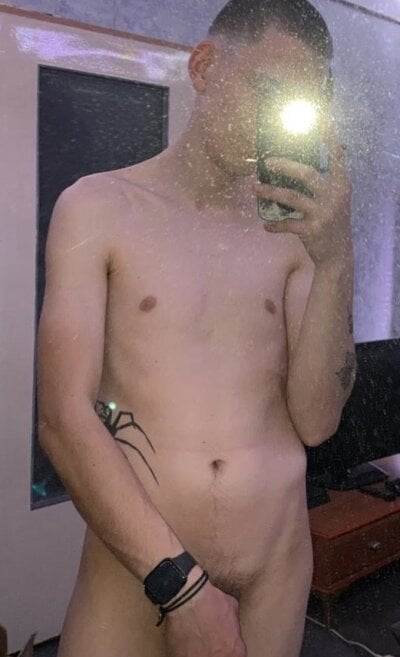 XXX_Martin_XXX Male Brunette Live Webcam XXX