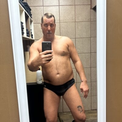 CHICAGO-A Male Flexing Sex Cam