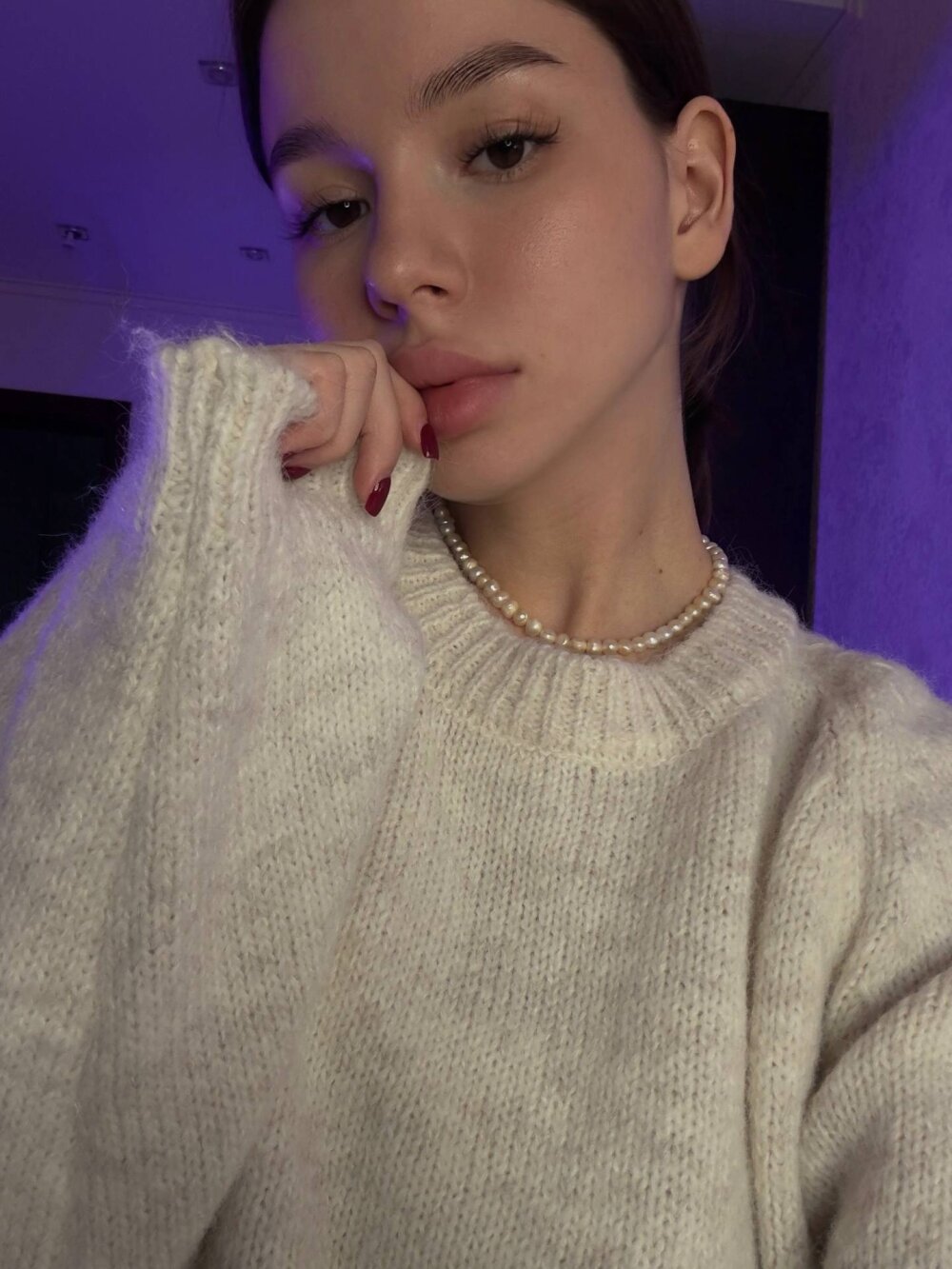 247camsex.com felise_mew livesex profile in in-your-magic-dreams-3 cams