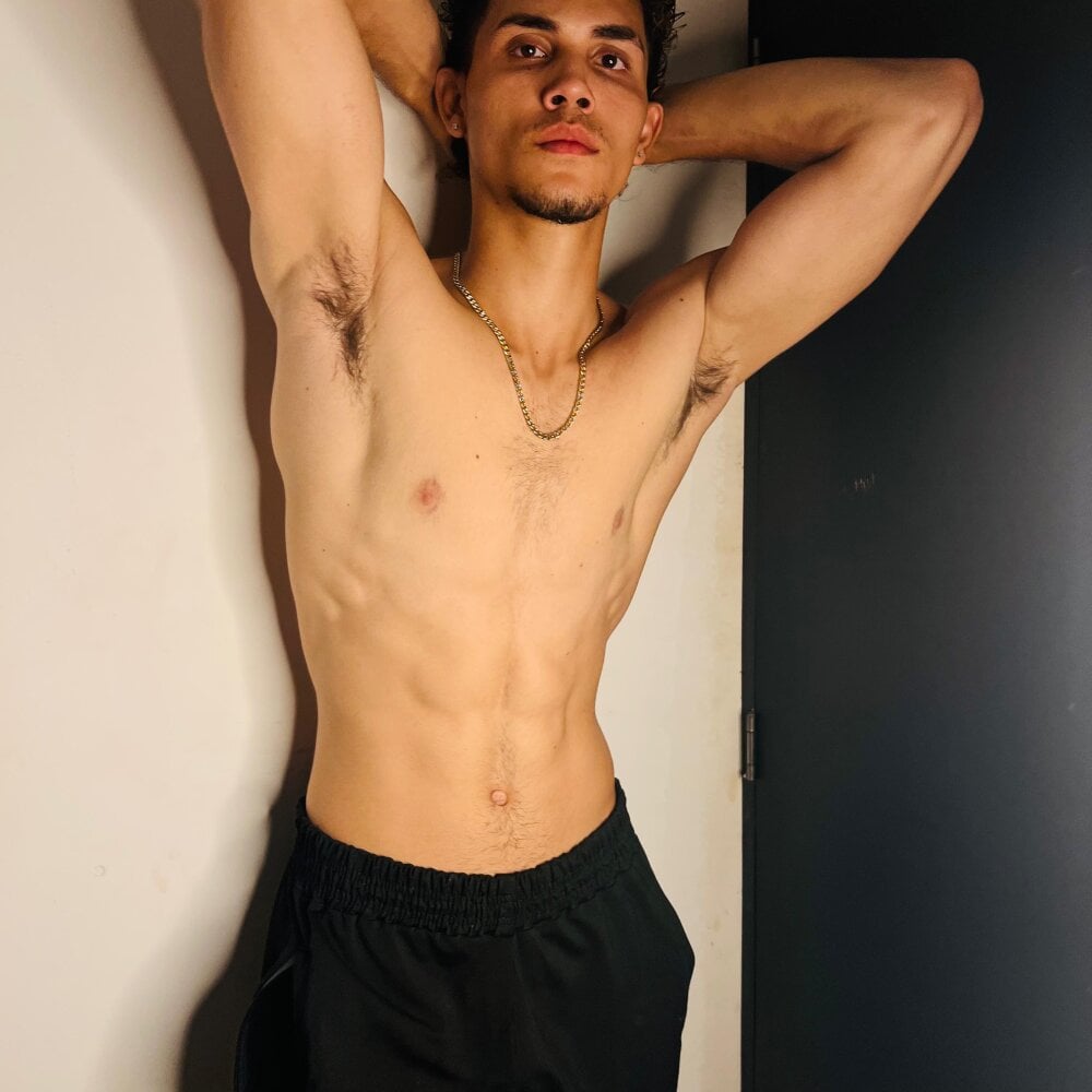 MischievousDuo's Offline XXX Chat