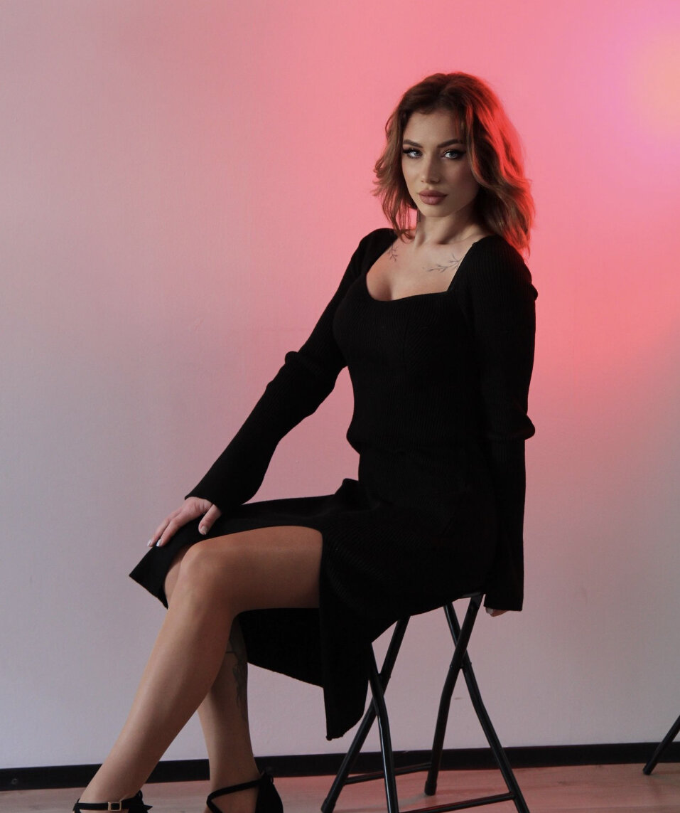 Live sex webcam photo for LiaKisss #283388341