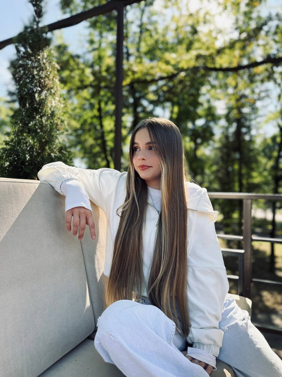Velora_Vyxen