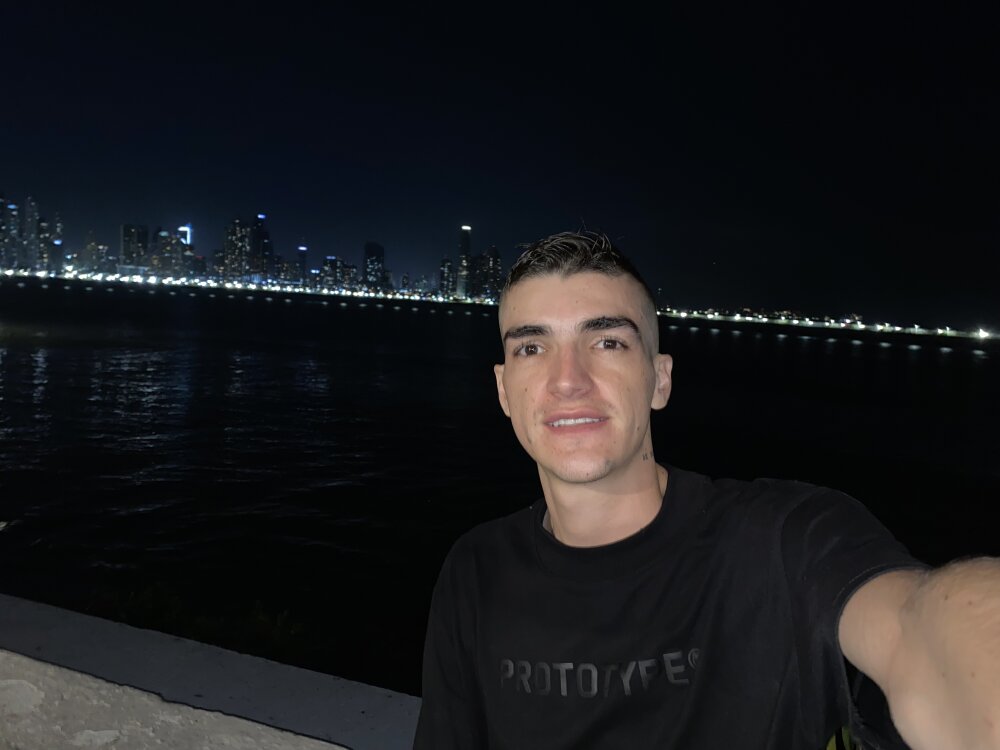 20_matthew's Offline XXX Chat