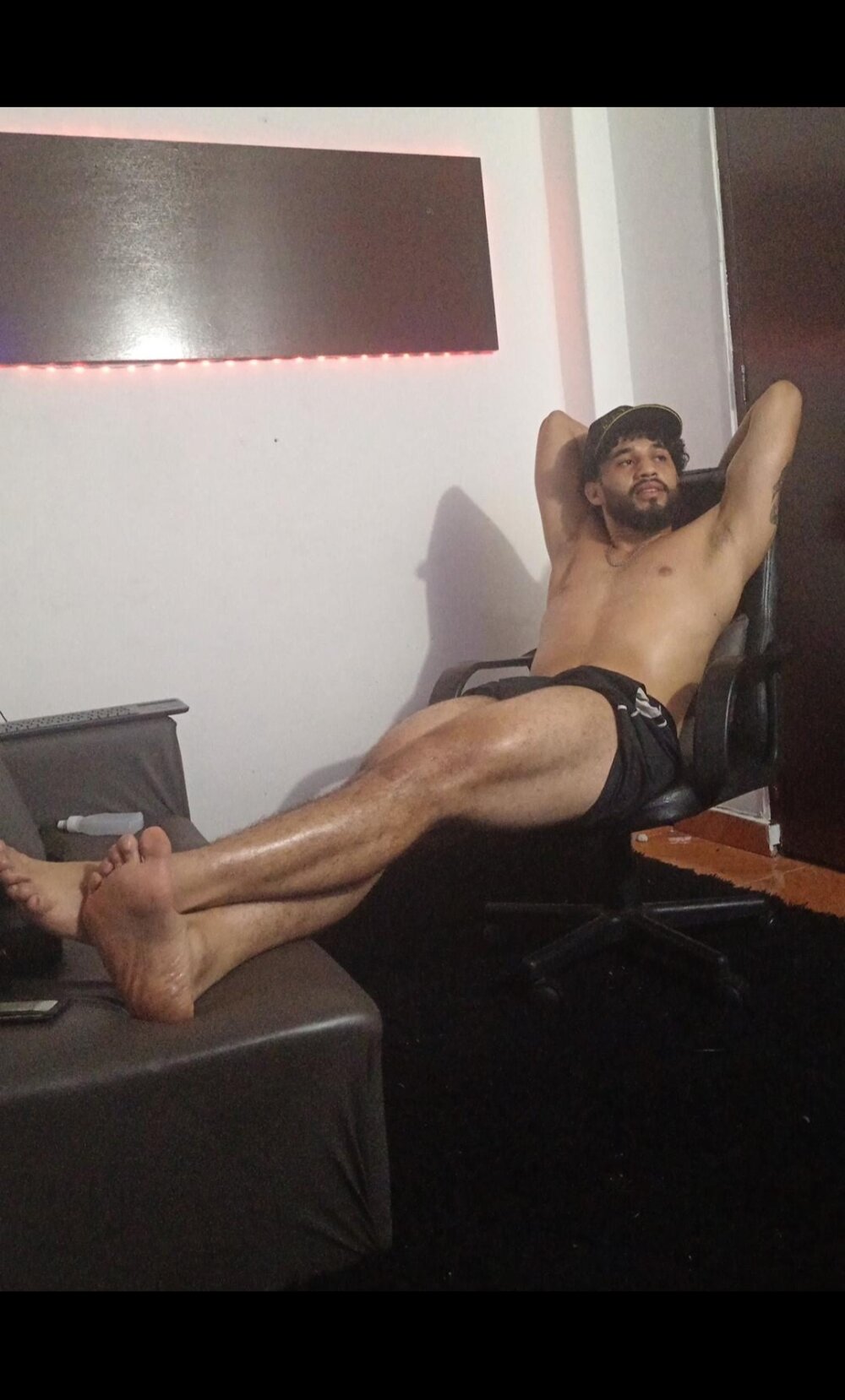 Live sex webcam photo for King_off_king_767 #290058954