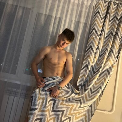 Tommy_Shak - Stripchat Boy 