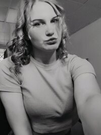 Selena_777's Offline XXX Chat
