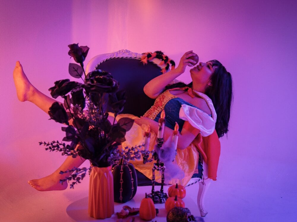 stripchat miia_aurora webcam profile pic via sexcam3d.net