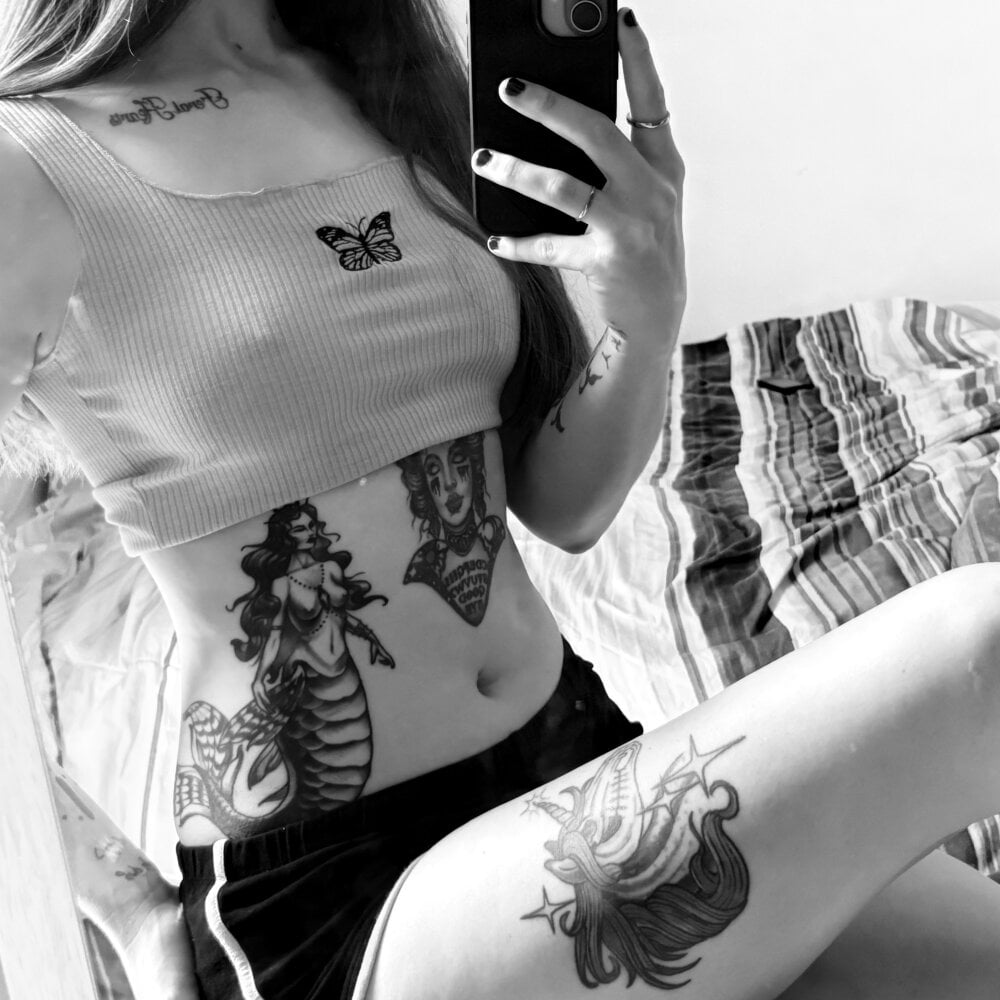 mistressaurora from stripchat