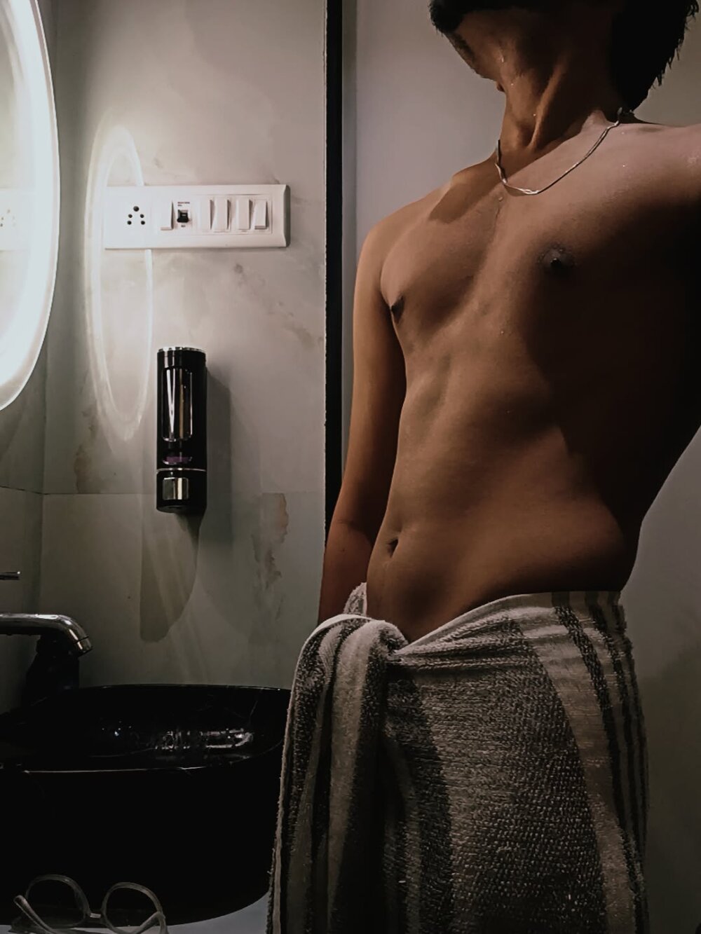 skinnyyyyyyyyy from stripchat