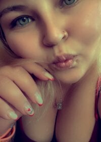 BeckiXrose