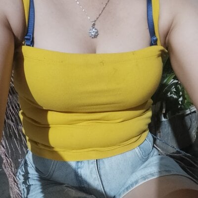 mi_xuka from stripchat
