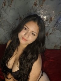 Jeniffer-s's webcam live show