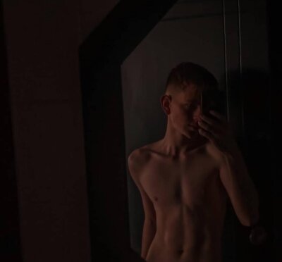 chris_red18 stripchat