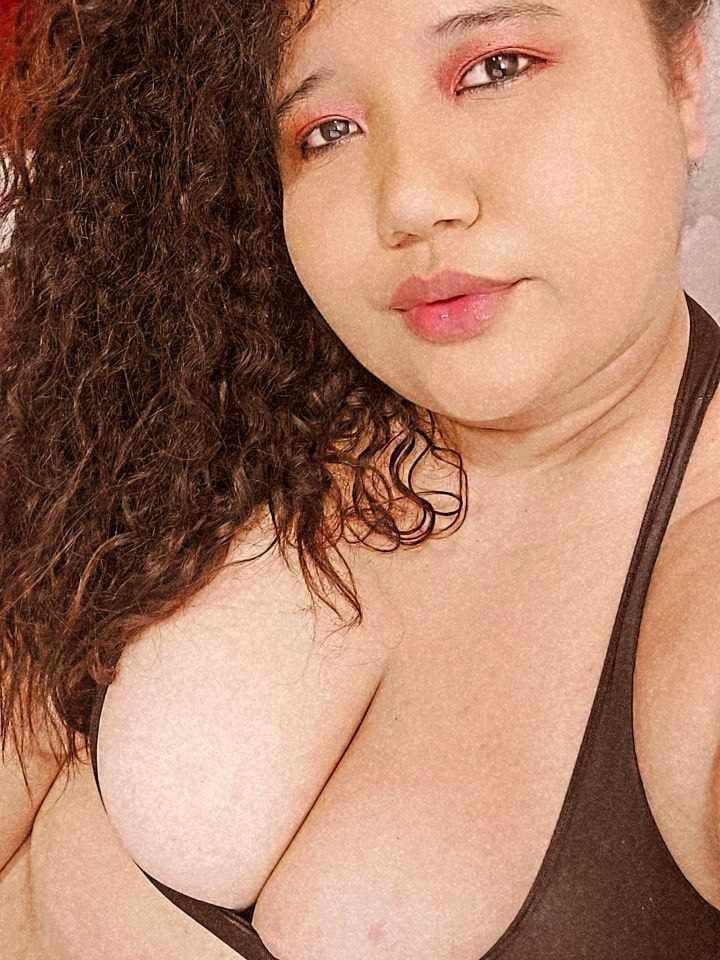 CelesteBBW Profile Image