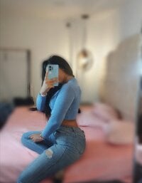 Holly_Bms's webcam live show