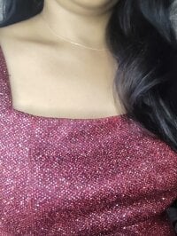 Hot-Roseeee's Live XXX Chat