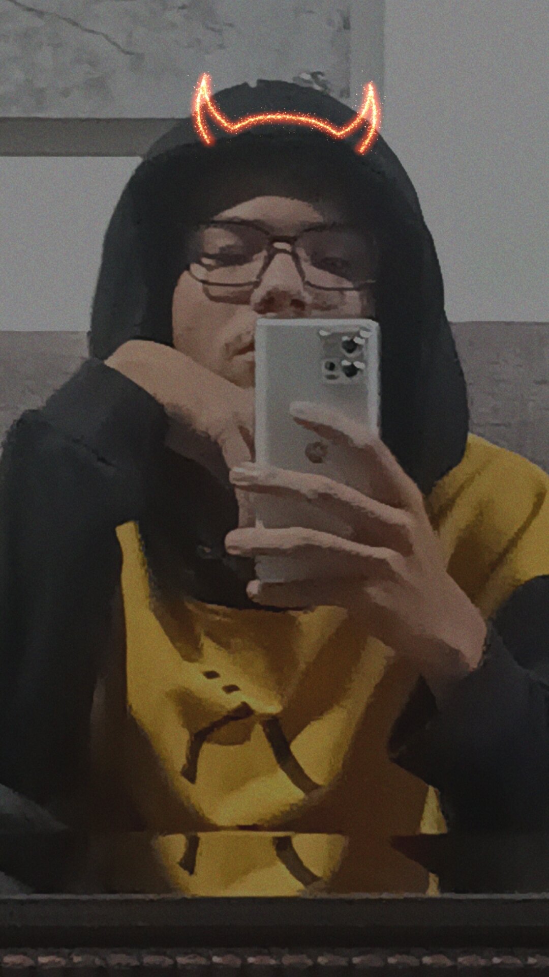 Demian_howls