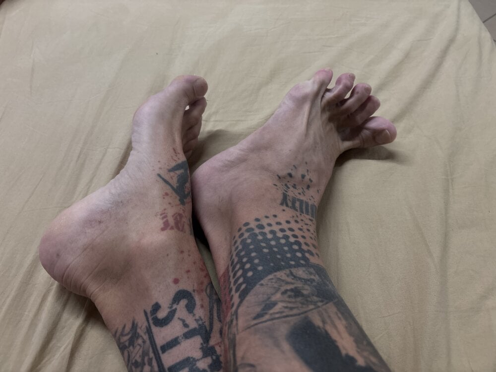 sexy-feet78 from stripchat