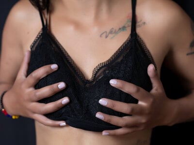 julietajamesx from stripchat
