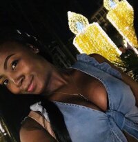Lauren19_'s Offline XXX Chat
