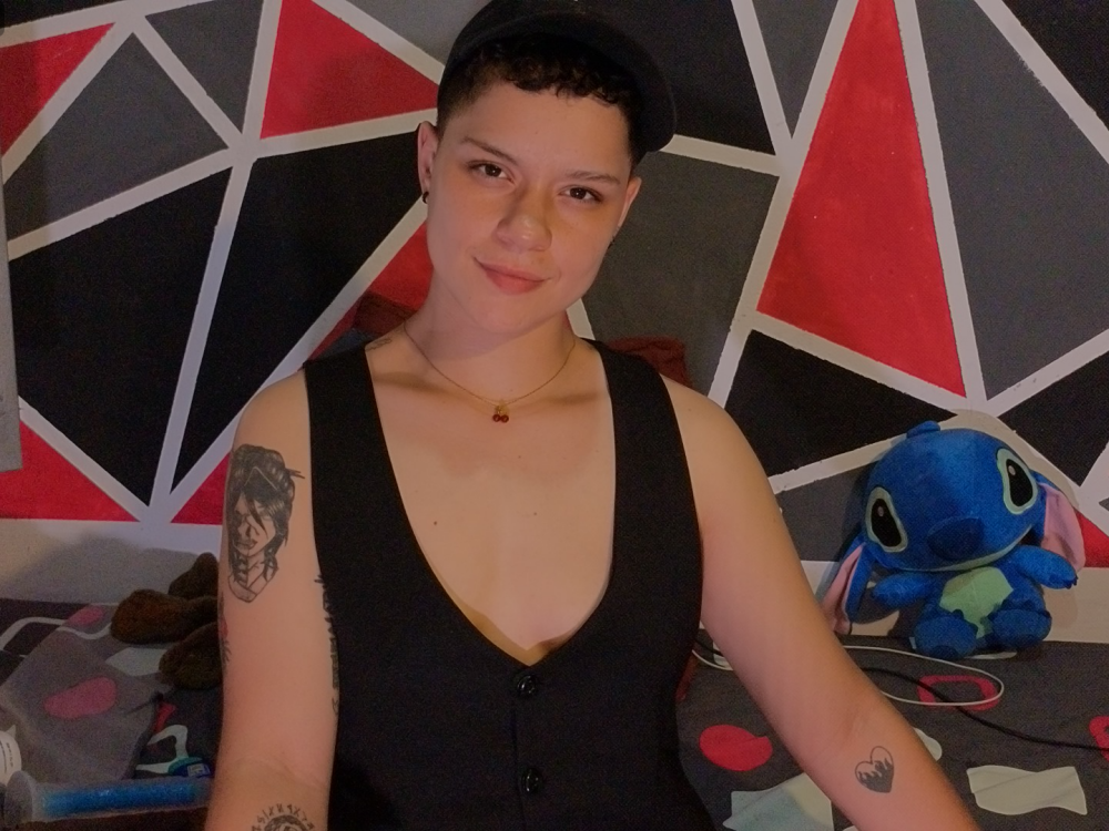 demimoore222 from stripchat