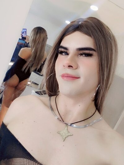 emmasexy19 from stripchat