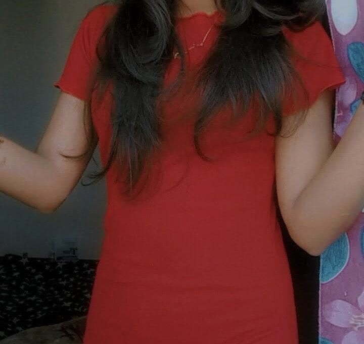 Himanshi_Singb's Offline XXX Chat