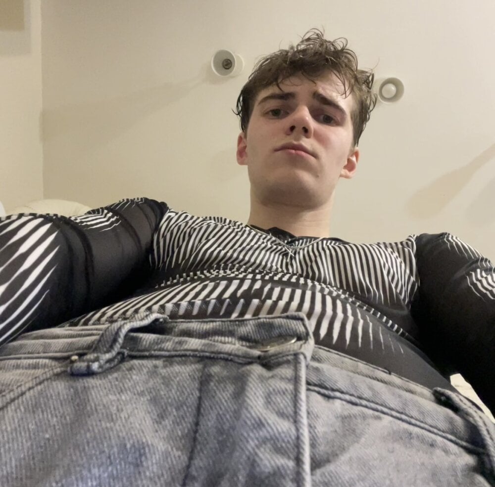 dymonted's Offline XXX Chat
