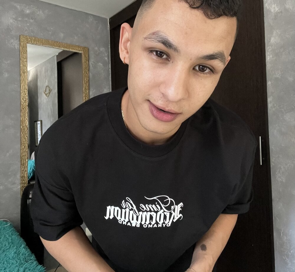 liuscast22 profile