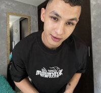 liuscast22's webcam live show